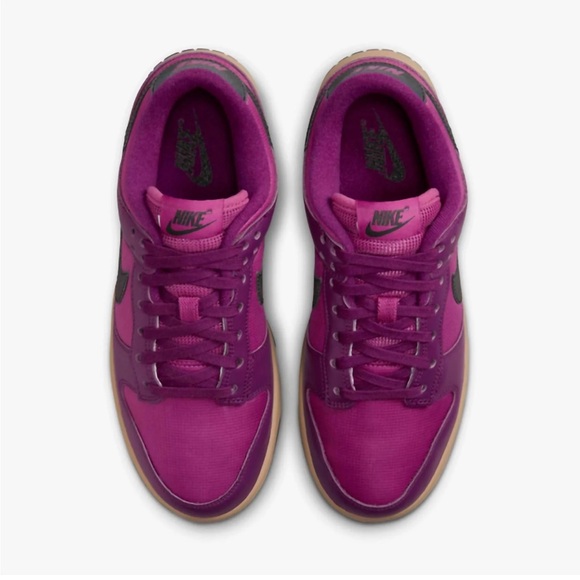 Nike Women’s Dunk Low in Viotech Hot Fuchsia - Picture 2 of 8